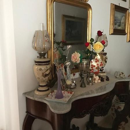 ポリニャーノ・ア・マーレ Lo Scoglio Bed & Breakfast エクステリア 写真